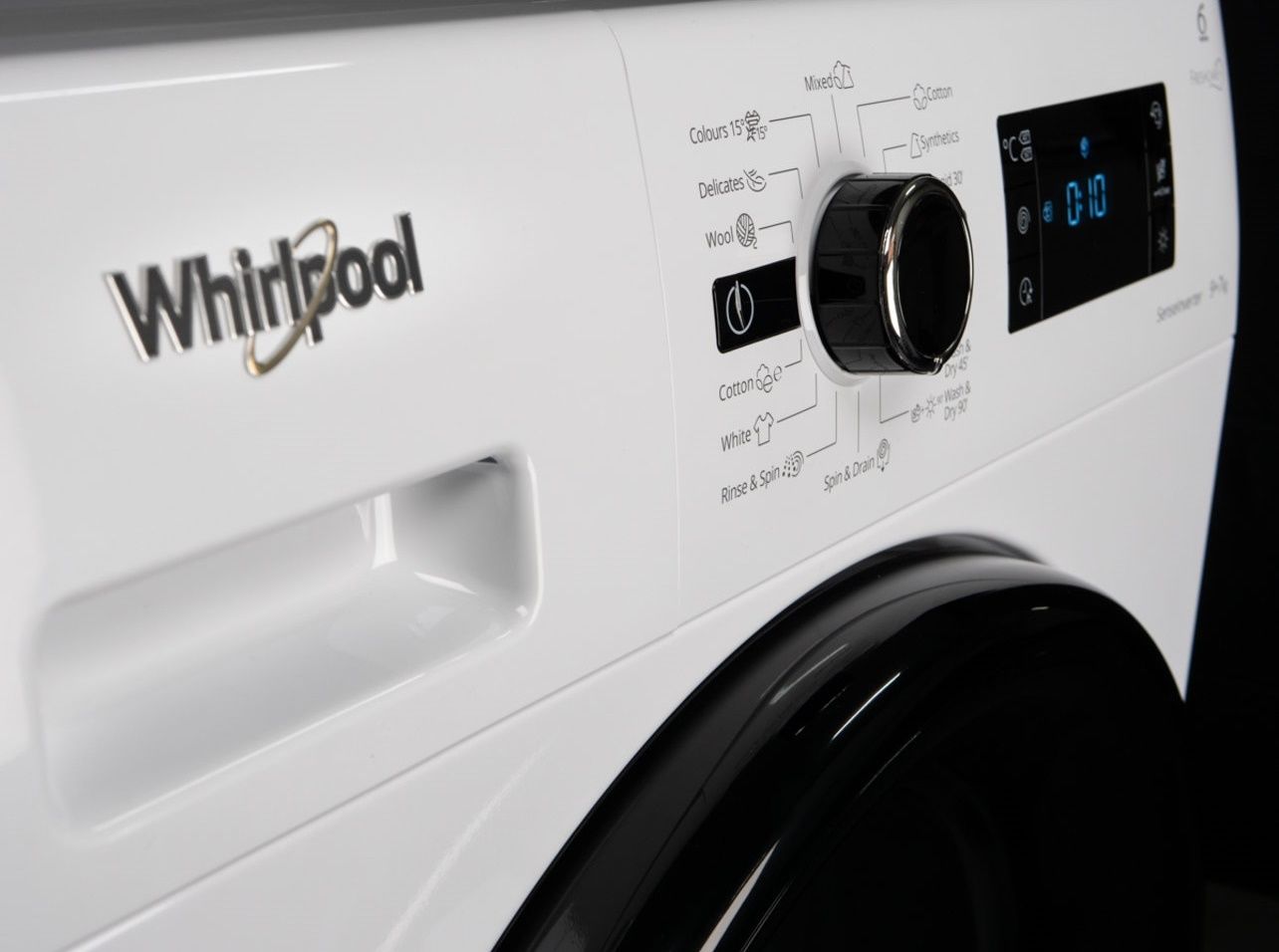 Maşina de spălat rufe Whirlpool FWDG97168B EU