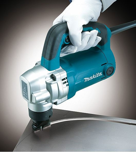 Электроножницы Makita JN3201J