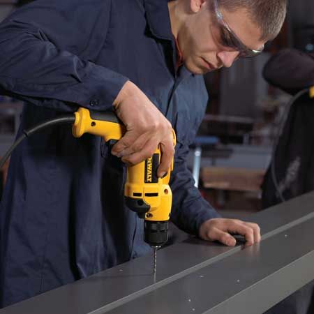 Maşină de găurit DeWalt DWD112S-QS