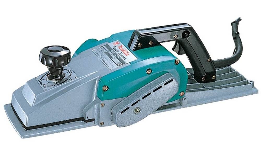 Rindea electrica Makita 1806B