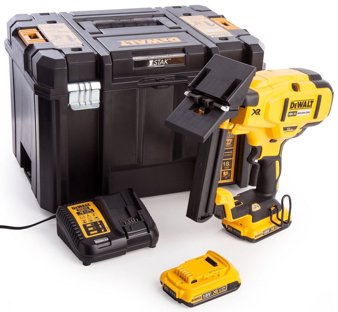 Пневматический степлер DeWalt   DCN682D2